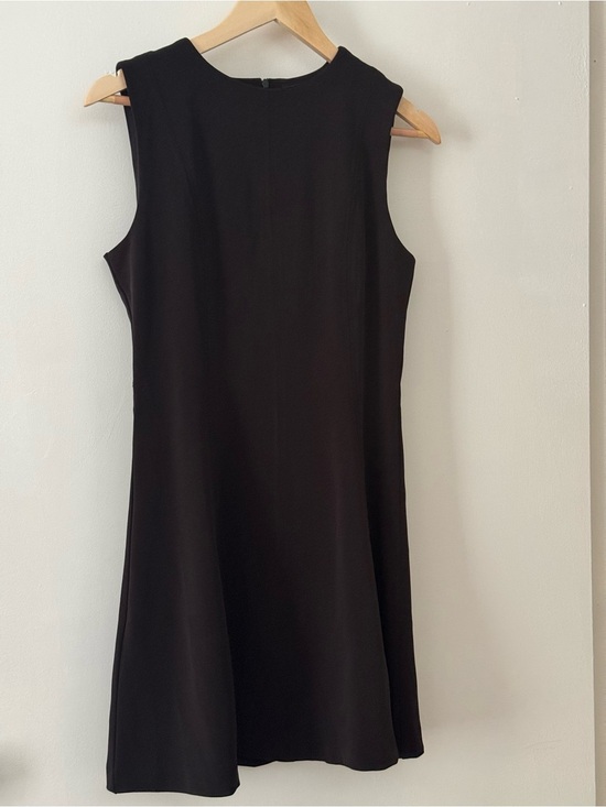 Zara Dresses & Skirts - Zara Black Sleeveless Shift Dress Minimalist Knee Length Career Chic Medium